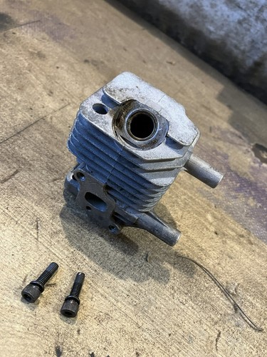 Cylinder head from tanaka - cylinder,